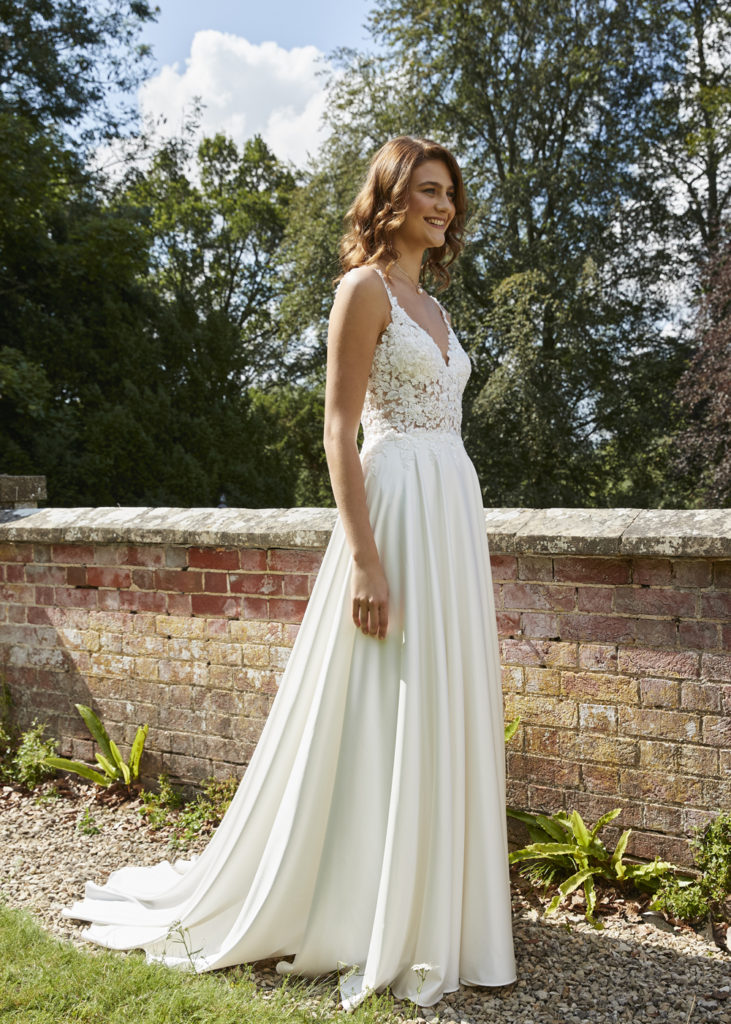 Romantica Bridal Gowns - Dreamy Curves